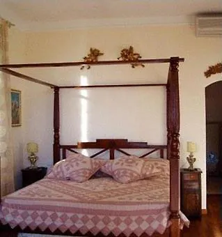 La Locandiera 3*